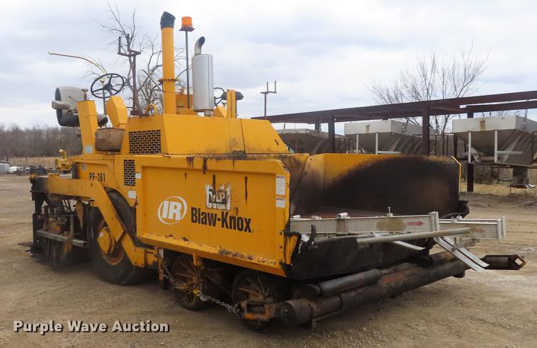 image for item DN9071 Blaw-Knox PF-161 paver