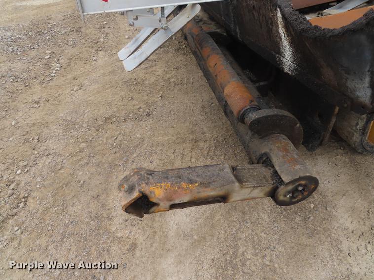 image for item DN9071 Blaw-Knox PF-161 paver