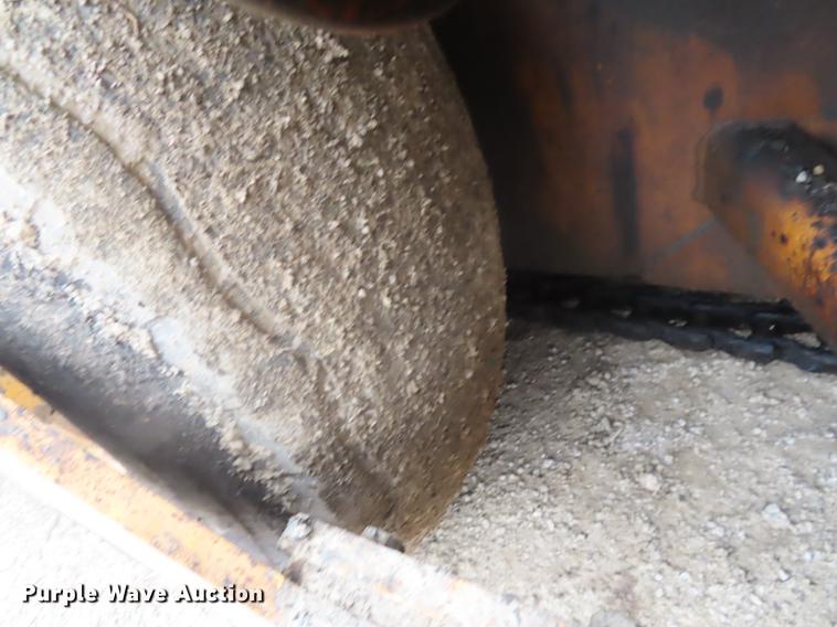 image for item DN9071 Blaw-Knox PF-161 paver