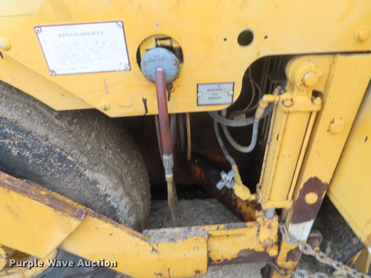 image for item DN9071 Blaw-Knox PF-161 paver