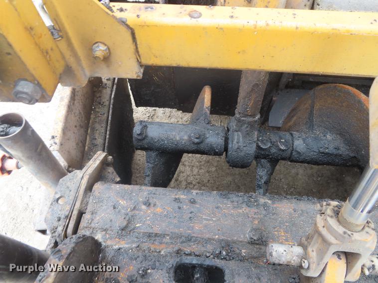 image for item DN9071 Blaw-Knox PF-161 paver