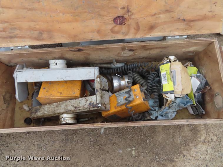 image for item DN9071 Blaw-Knox PF-161 paver