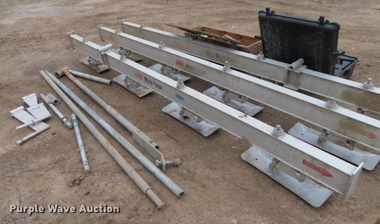 image for item DN9071 Blaw-Knox PF-161 paver