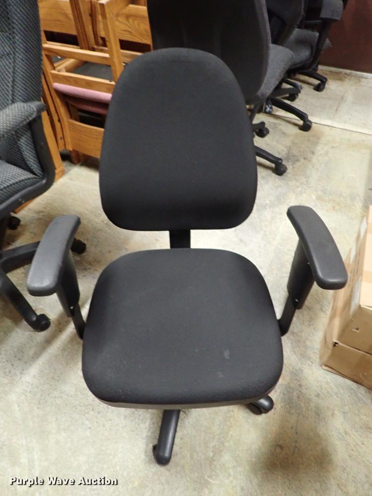 image for item EH9186 Approximately 65 chairs
