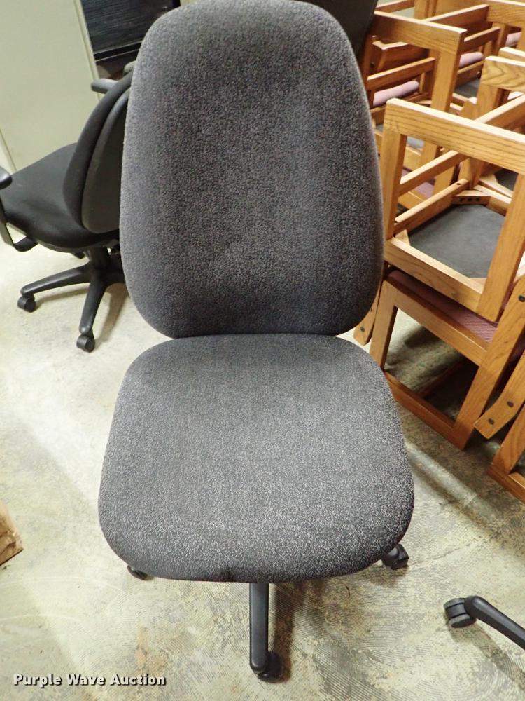 image for item EH9186 Approximately 65 chairs