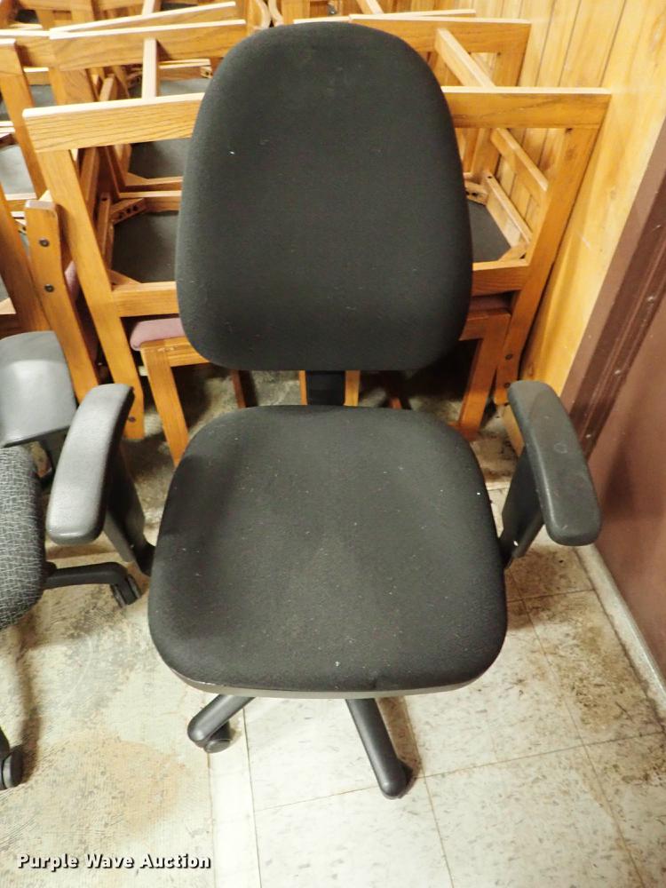 image for item EH9186 Approximately 65 chairs