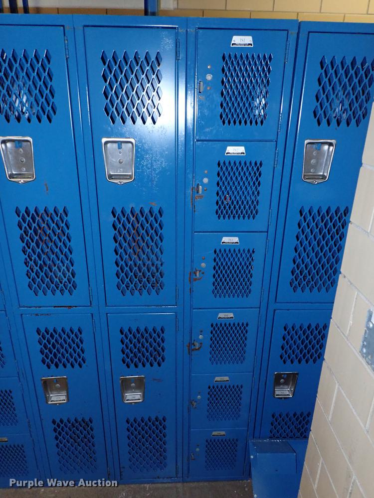 image for item EH9192 (22) sets of Penco lockers