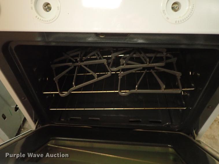 image for item EH9194 Crosley four burner stove