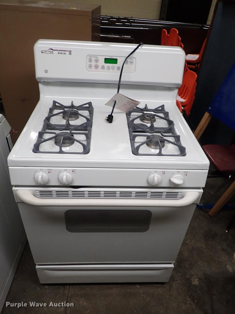 image for item EH9195 GE four burner stove
