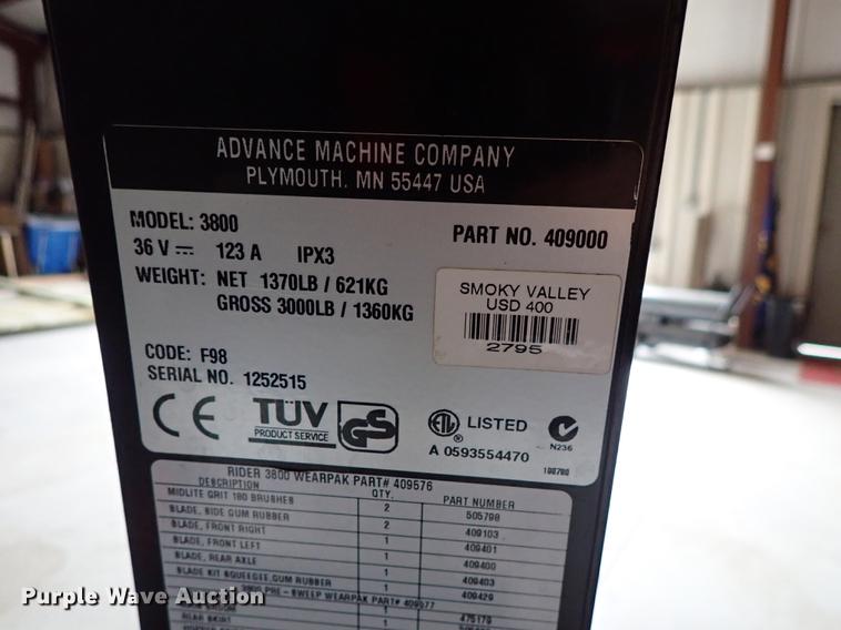 image for item EH9221 Advance 3800 floor scrubber