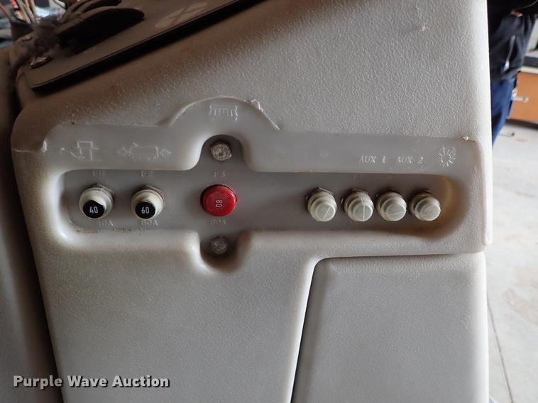 image for item EH9221 Advance 3800 floor scrubber