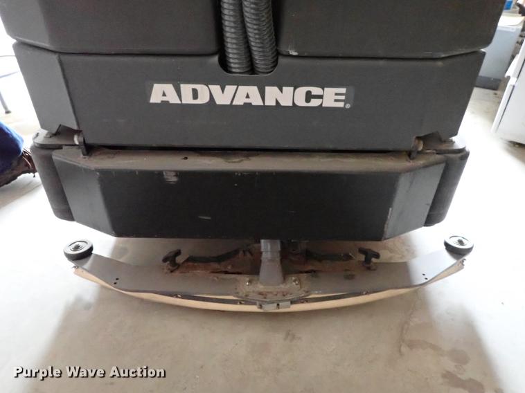 image for item EH9221 Advance 3800 floor scrubber