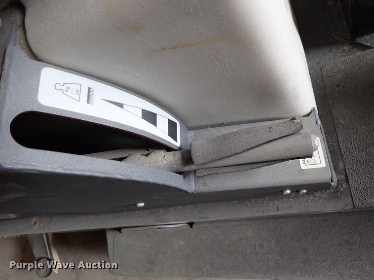 image for item EH9221 Advance 3800 floor scrubber