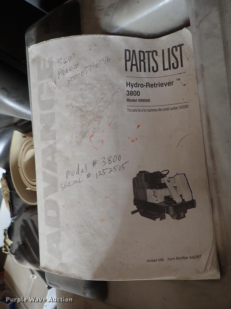 image for item EH9221 Advance 3800 floor scrubber