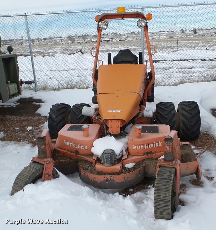 image for item EJ9011 Kut Kwick SSM38-72 ZTR lawn mower