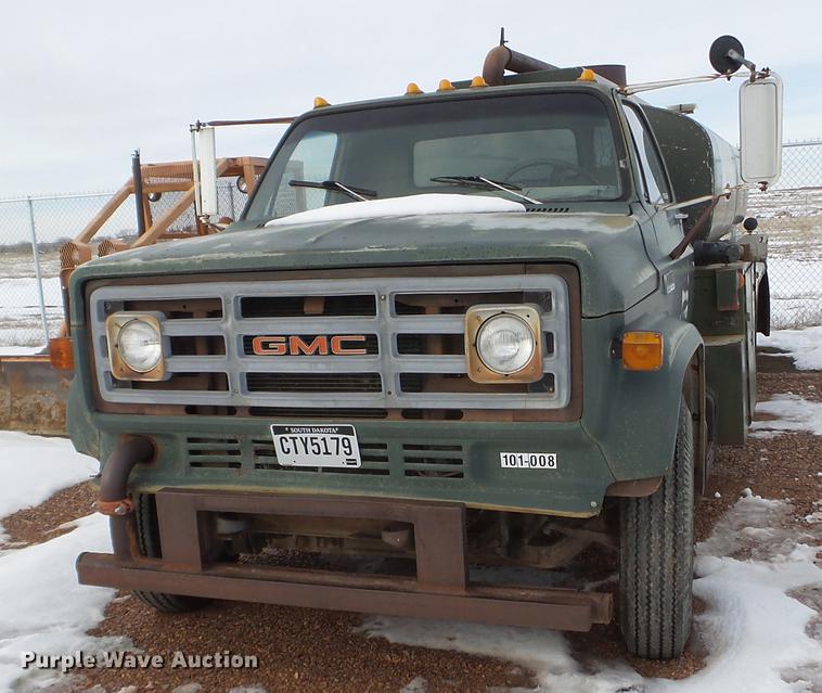 image for item EJ9012 1984 GMC 6500 tank truck