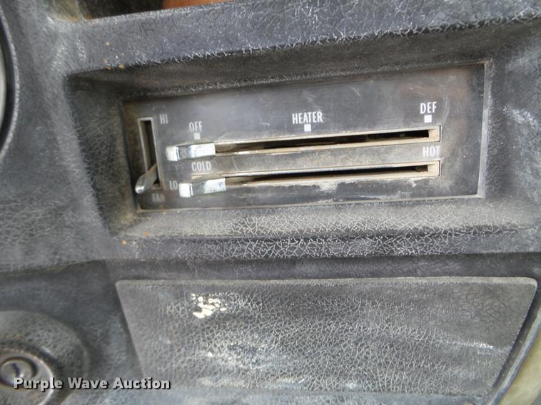 image for item EJ9012 1984 GMC 6500 tank truck