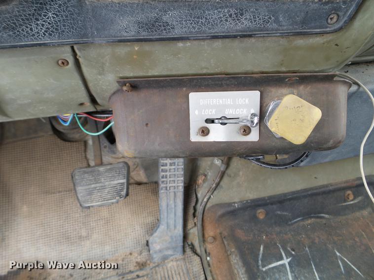 image for item EJ9012 1984 GMC 6500 tank truck