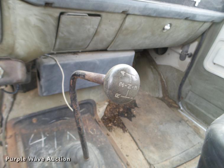 image for item EJ9012 1984 GMC 6500 tank truck