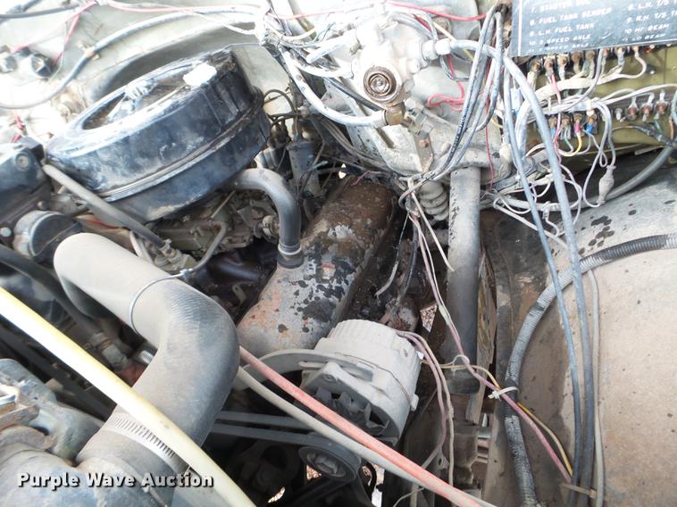 image for item EJ9012 1984 GMC 6500 tank truck