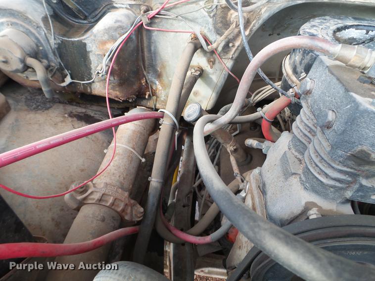 image for item EJ9012 1984 GMC 6500 tank truck