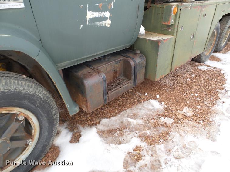 image for item EJ9012 1984 GMC 6500 tank truck