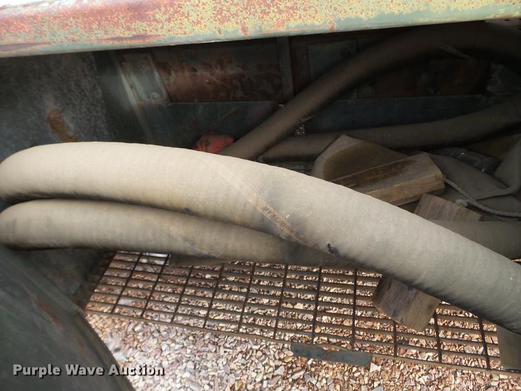 image for item EJ9012 1984 GMC 6500 tank truck