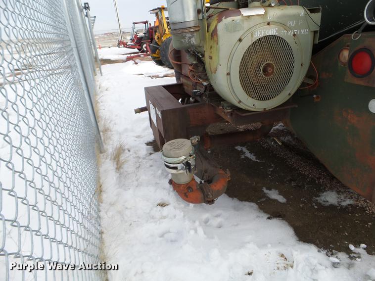 image for item EJ9012 1984 GMC 6500 tank truck