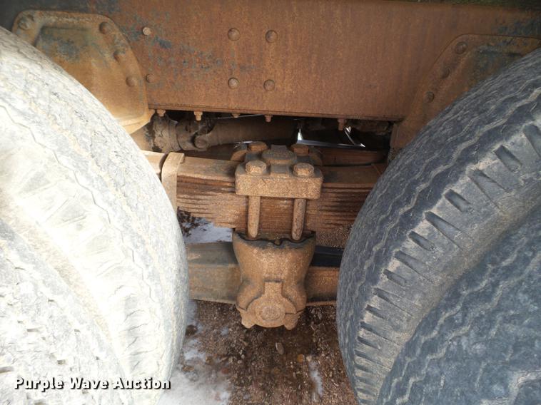 image for item EJ9012 1984 GMC 6500 tank truck