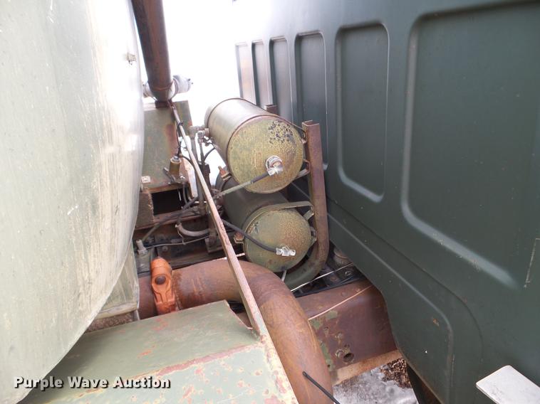 image for item EJ9012 1984 GMC 6500 tank truck