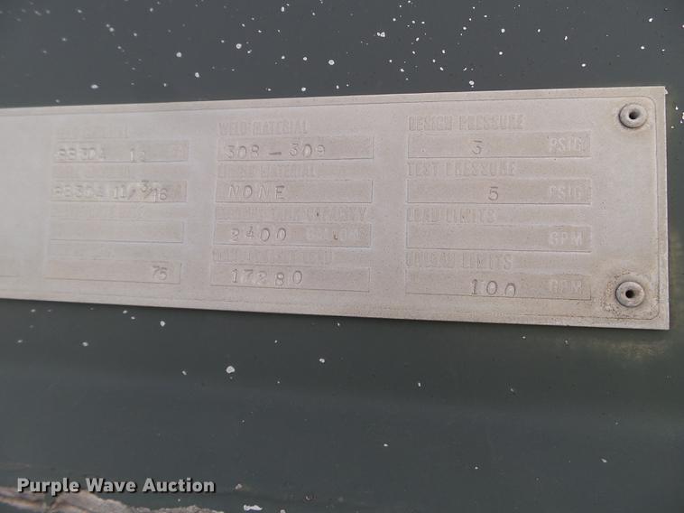 image for item EJ9012 1984 GMC 6500 tank truck