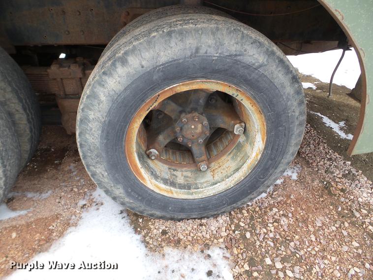 image for item EJ9012 1984 GMC 6500 tank truck