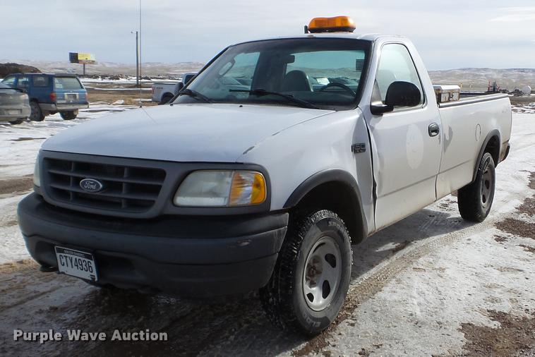 image for item EJ9013 2002 Ford F150 pickup truck