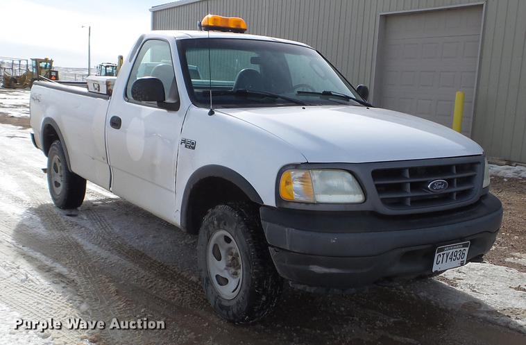 image for item EJ9013 2002 Ford F150 pickup truck