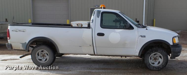image for item EJ9013 2002 Ford F150 pickup truck