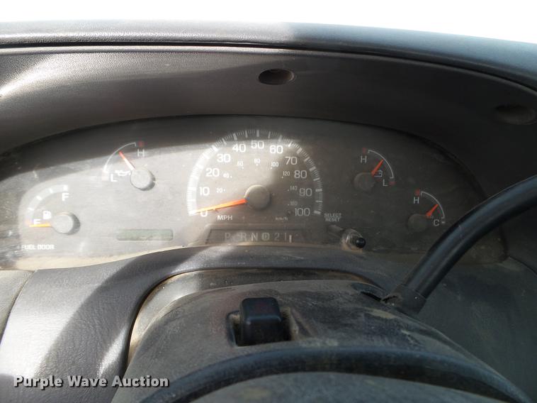 image for item EJ9013 2002 Ford F150 pickup truck