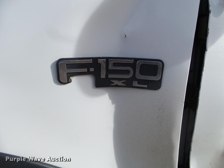 image for item EJ9013 2002 Ford F150 pickup truck