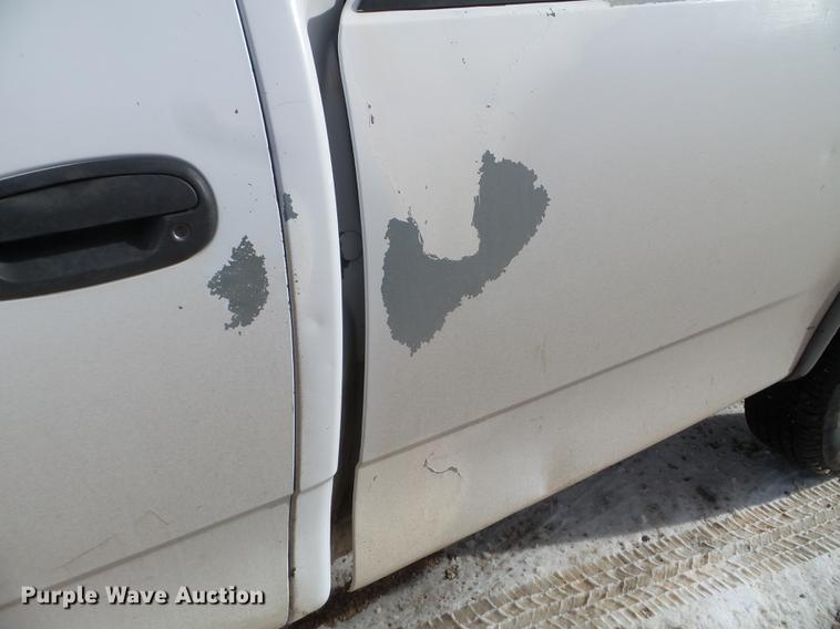 image for item EJ9013 2002 Ford F150 pickup truck