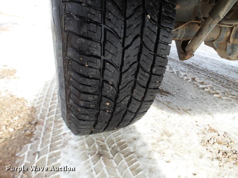 image for item EJ9013 2002 Ford F150 pickup truck