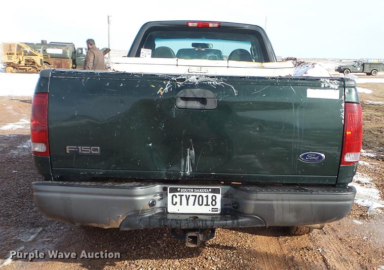 image for item EJ9015 2002 Ford F150 pickup truck