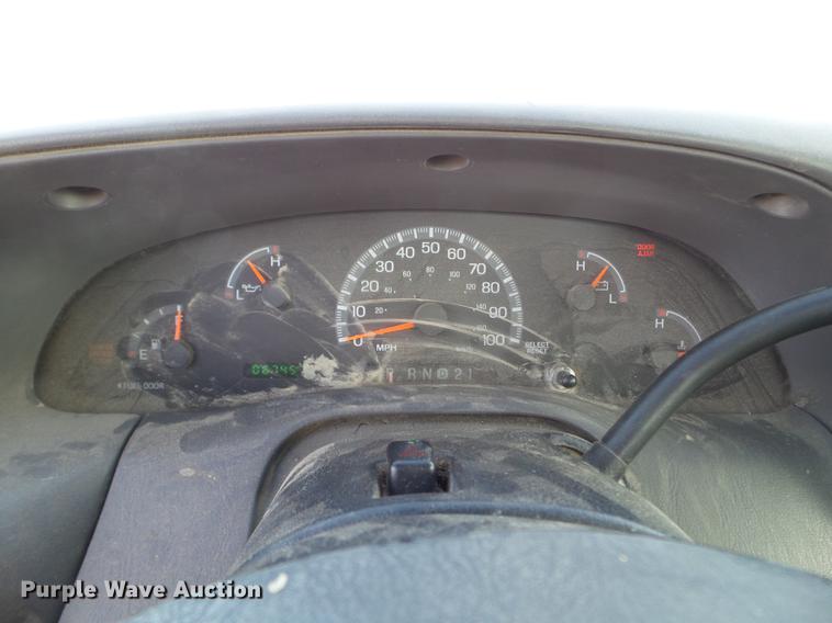 image for item EJ9015 2002 Ford F150 pickup truck