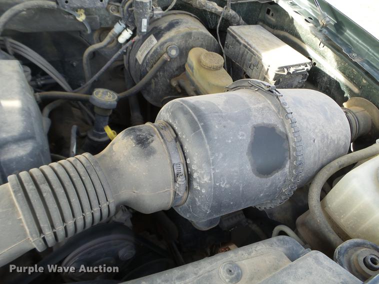 image for item EJ9015 2002 Ford F150 pickup truck