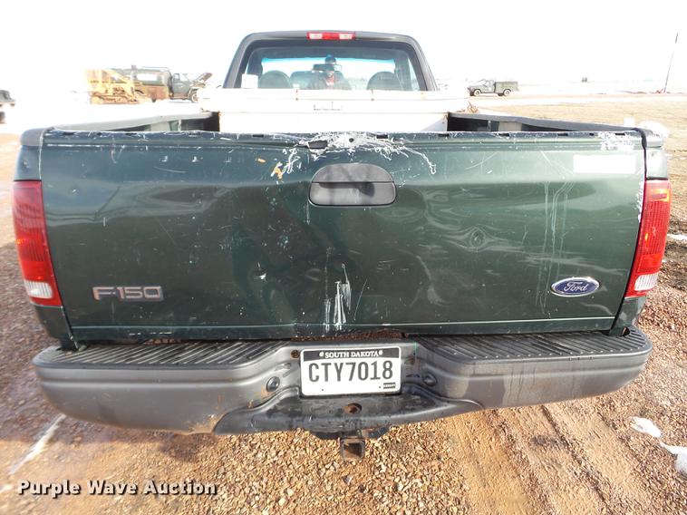 image for item EJ9015 2002 Ford F150 pickup truck