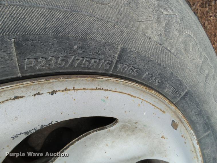 image for item EJ9015 2002 Ford F150 pickup truck