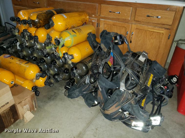 image for item EN9838 Approximately 35 Scott 2216 Air-Pak bottles