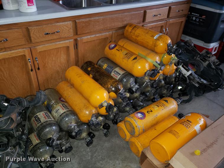 image for item EN9838 Approximately 35 Scott 2216 Air-Pak bottles