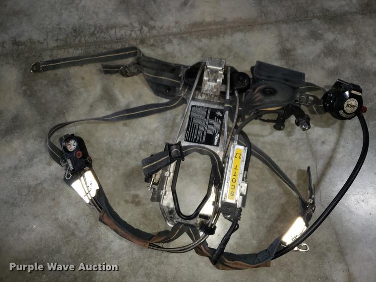 image for item EN9838 Approximately 35 Scott 2216 Air-Pak bottles