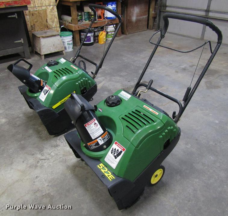 (2) 2008 John Deere 522E snow blowers in Eldridge, IA Item EU9583