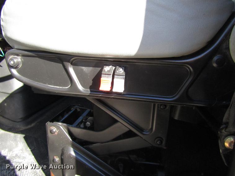 image for item EU9585 2007 International 7400 refuse truck