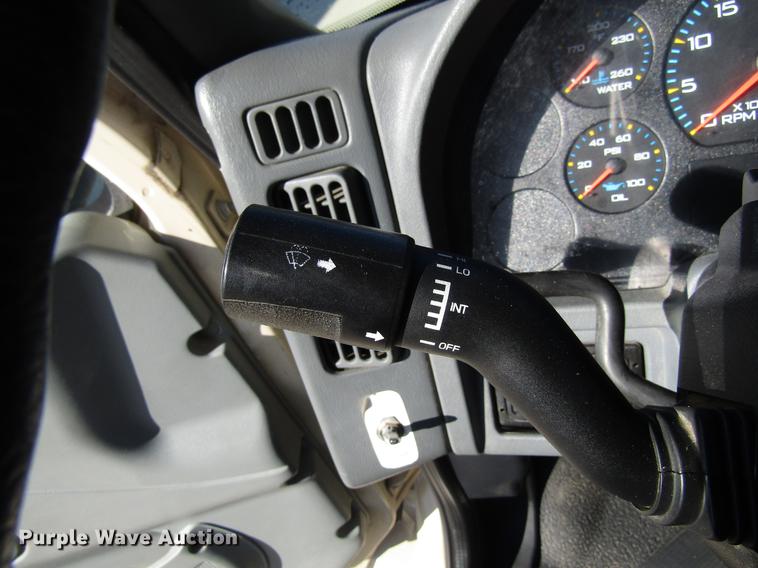 image for item EU9585 2007 International 7400 refuse truck